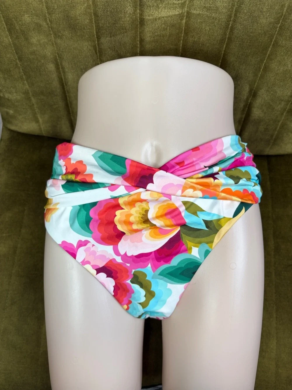 Gibson Latimer Tropical Floral twist front Bikini Bottom size large nwot - Picture 1 of 6
